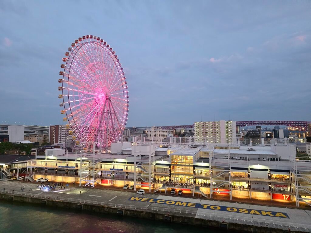 Osaka port and wheel